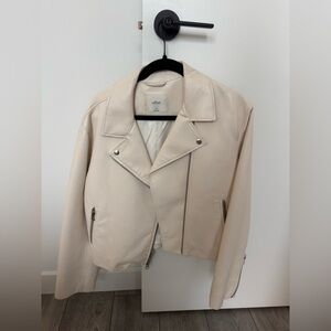 Aritzia cream leather jacket! Size medium